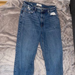 Abercrombie Curve Love 90s Relaxed Jean Medium Wash Size 30/10s